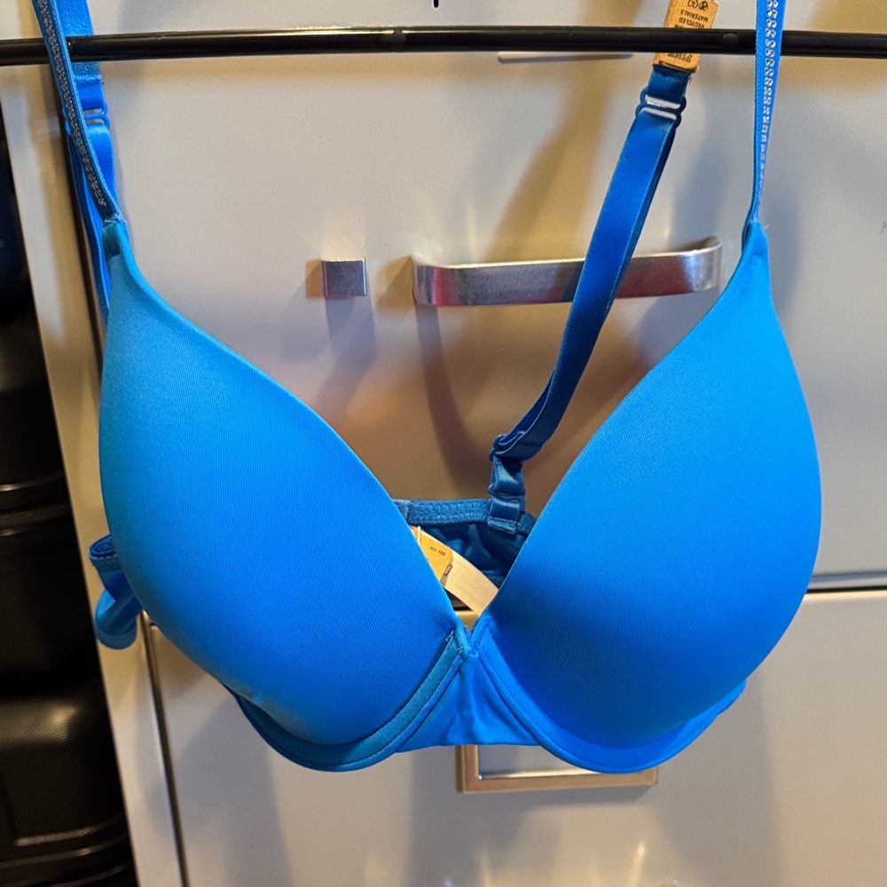Victoria's Secret Vibrant Blue Bra with Rhinestones